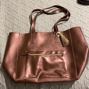 Unmarked Tote 18’’ 11” brand new